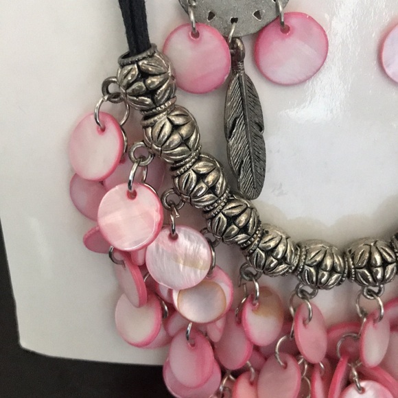 3/$20 Brand New Pink Pearl Shell Necklace and Earrings Set/ Noblesse Collection - Picture 4 of 4